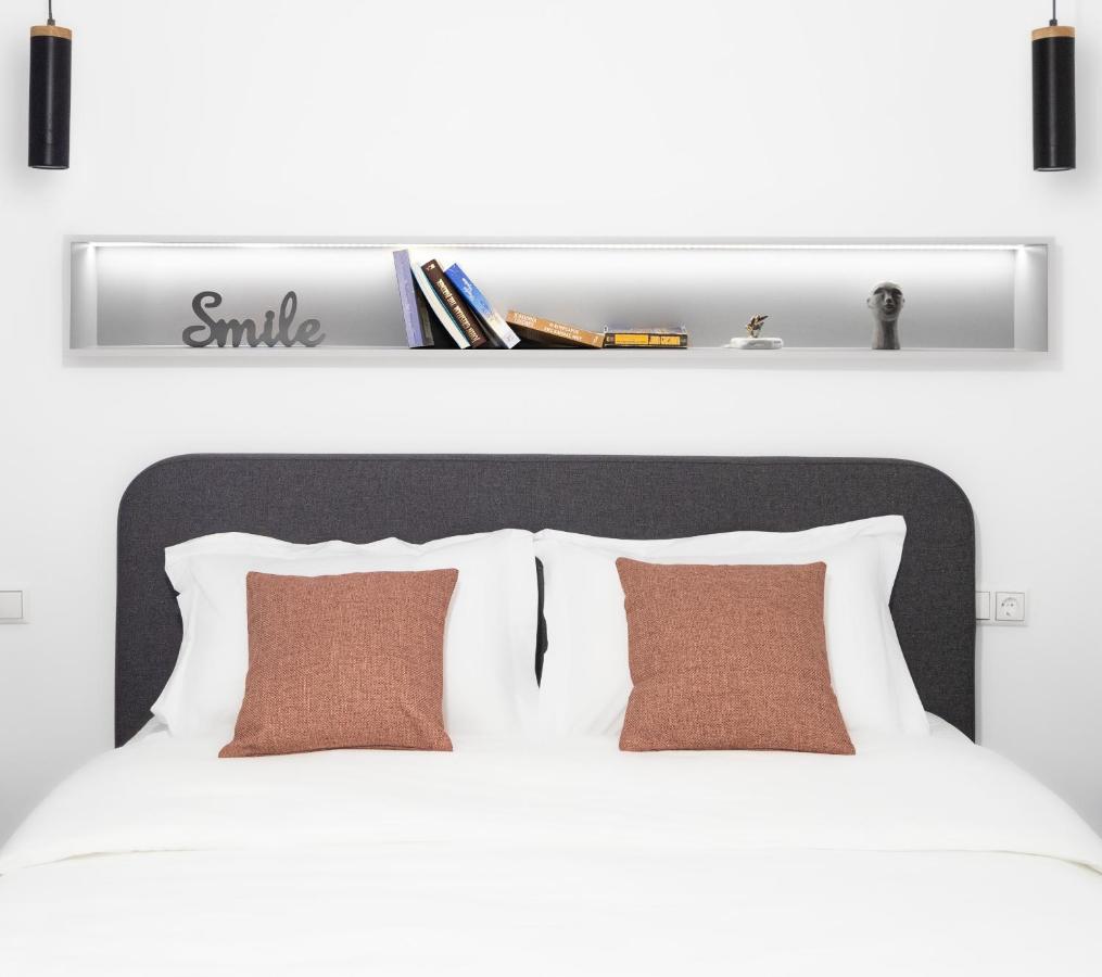 Andos Cozy & Luxury Upgraded Apartments Atene Esterno foto